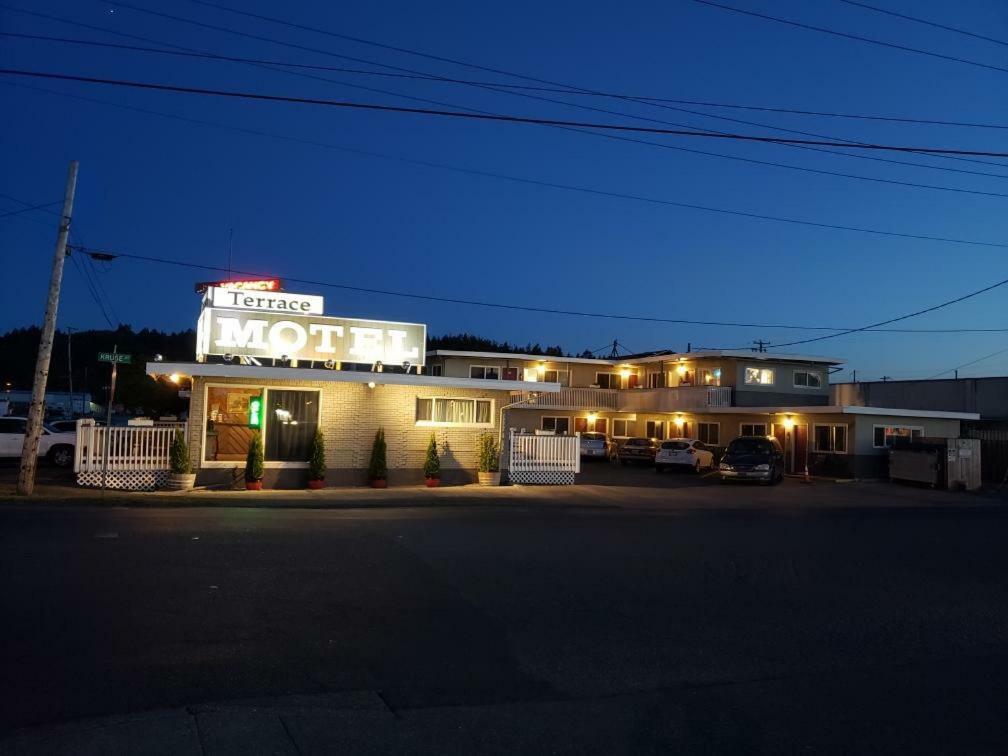 Terrace Motel Coos Bay Exterior photo